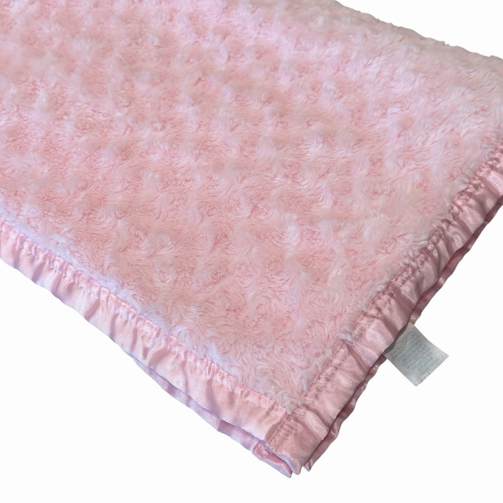 Small Wonders Solid Pink Swirl Plush Baby Blanket Satin Trim And Back 30x39